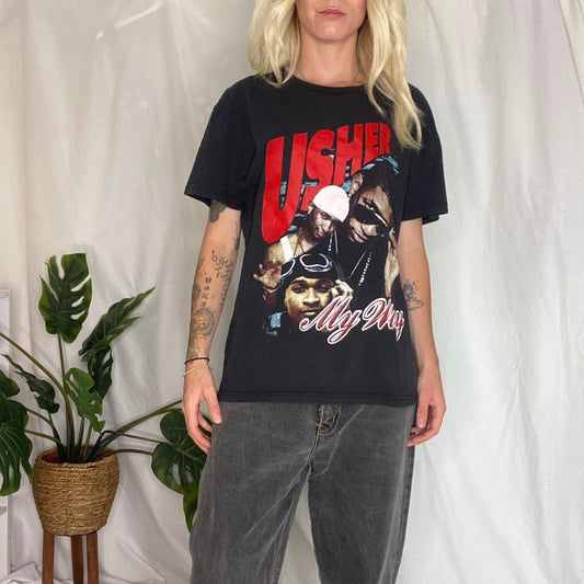 Vintage style Usher Graphic T-shirt