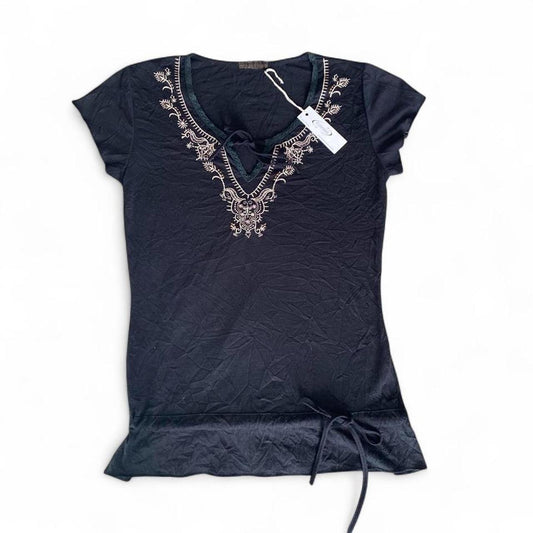 Boho v neck tee with embroidery