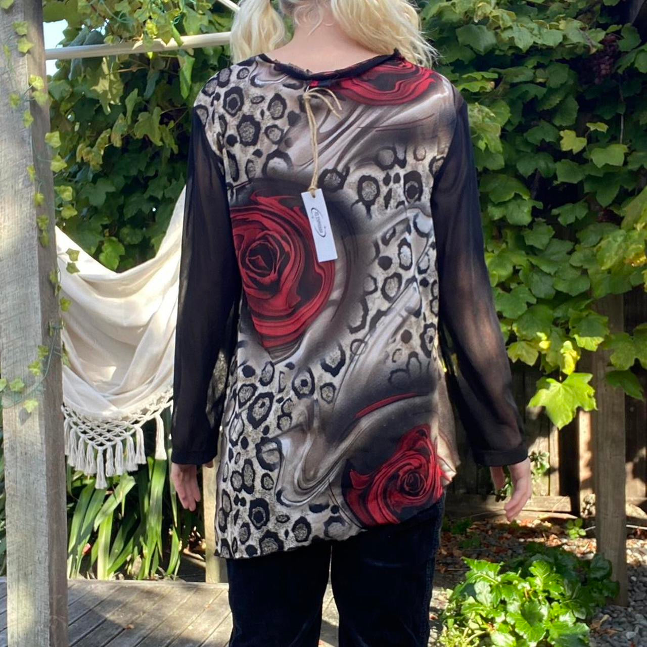 Cool 00s Rose and Leopard Print Asymmetrical Top