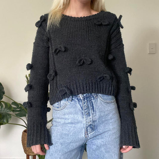 Grey cropped knit jumper with cute bows