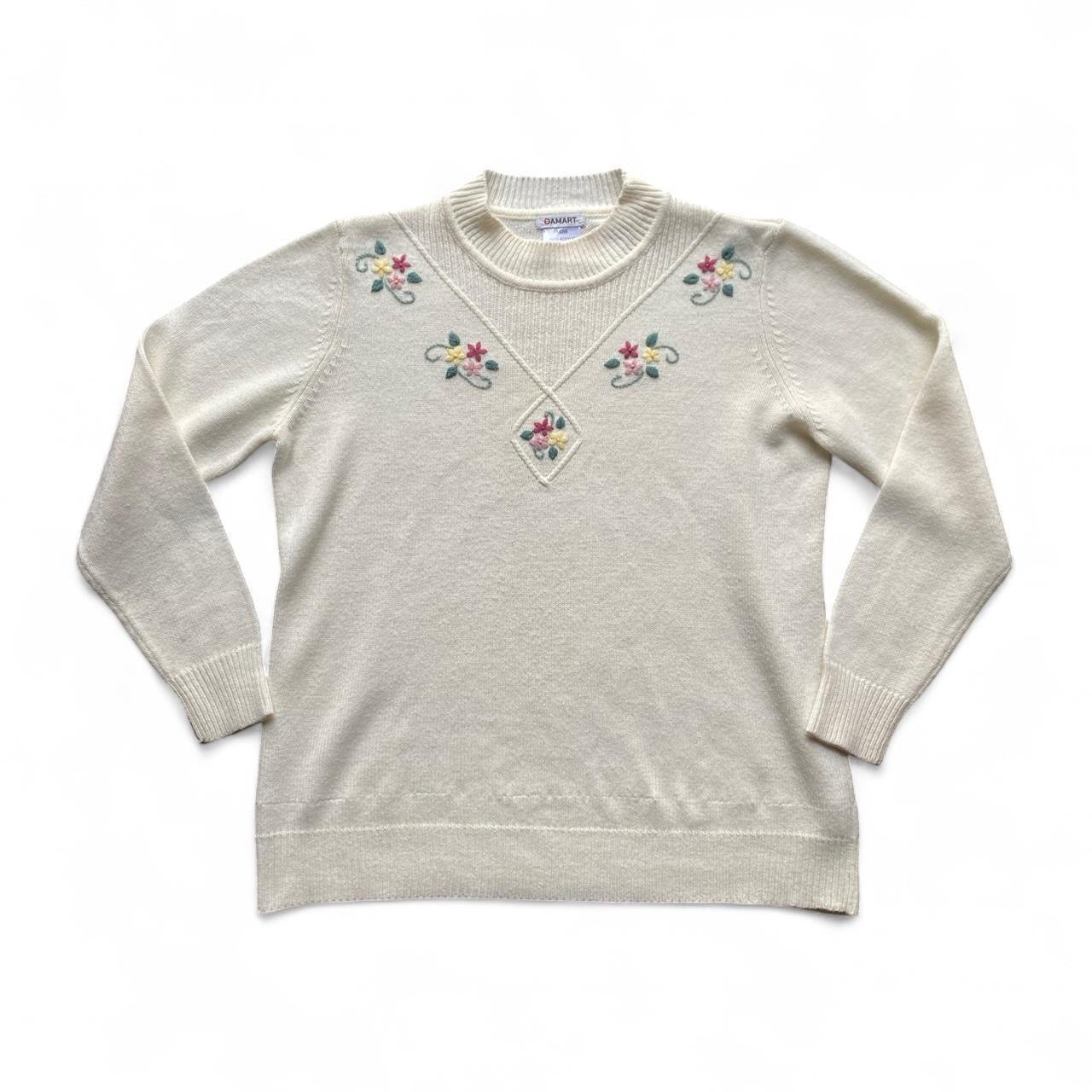 Beautiful Cream vintage 90s embroidered floral sweater knit