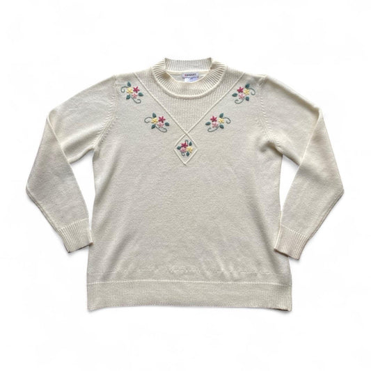 Beautiful Cream vintage 90s embroidered floral sweater knit