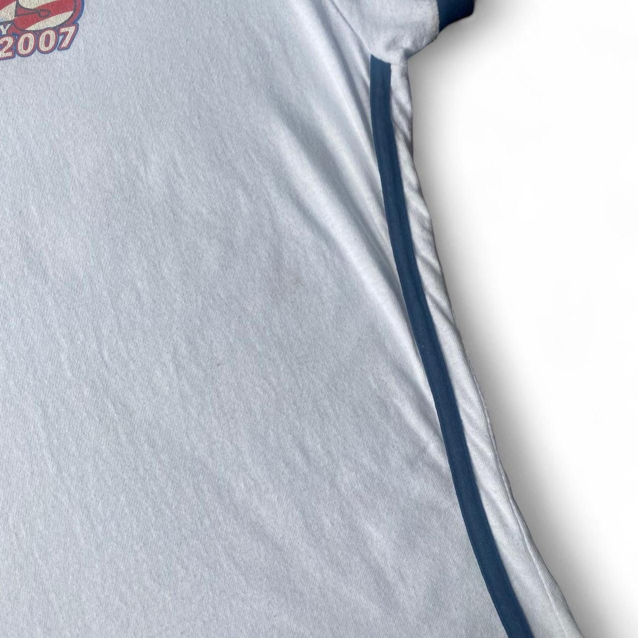 White and blue vintage 2007 Harley Davidson ringer tee