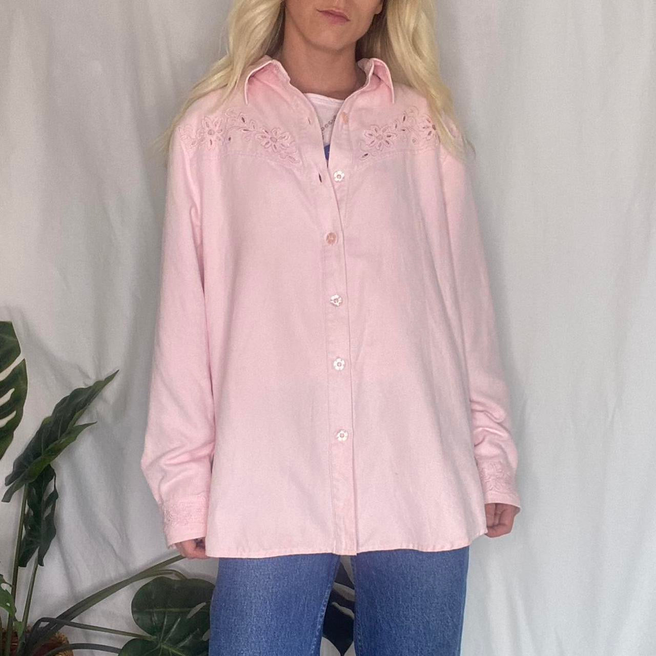 The cutest vintage baby pink western suede shirt