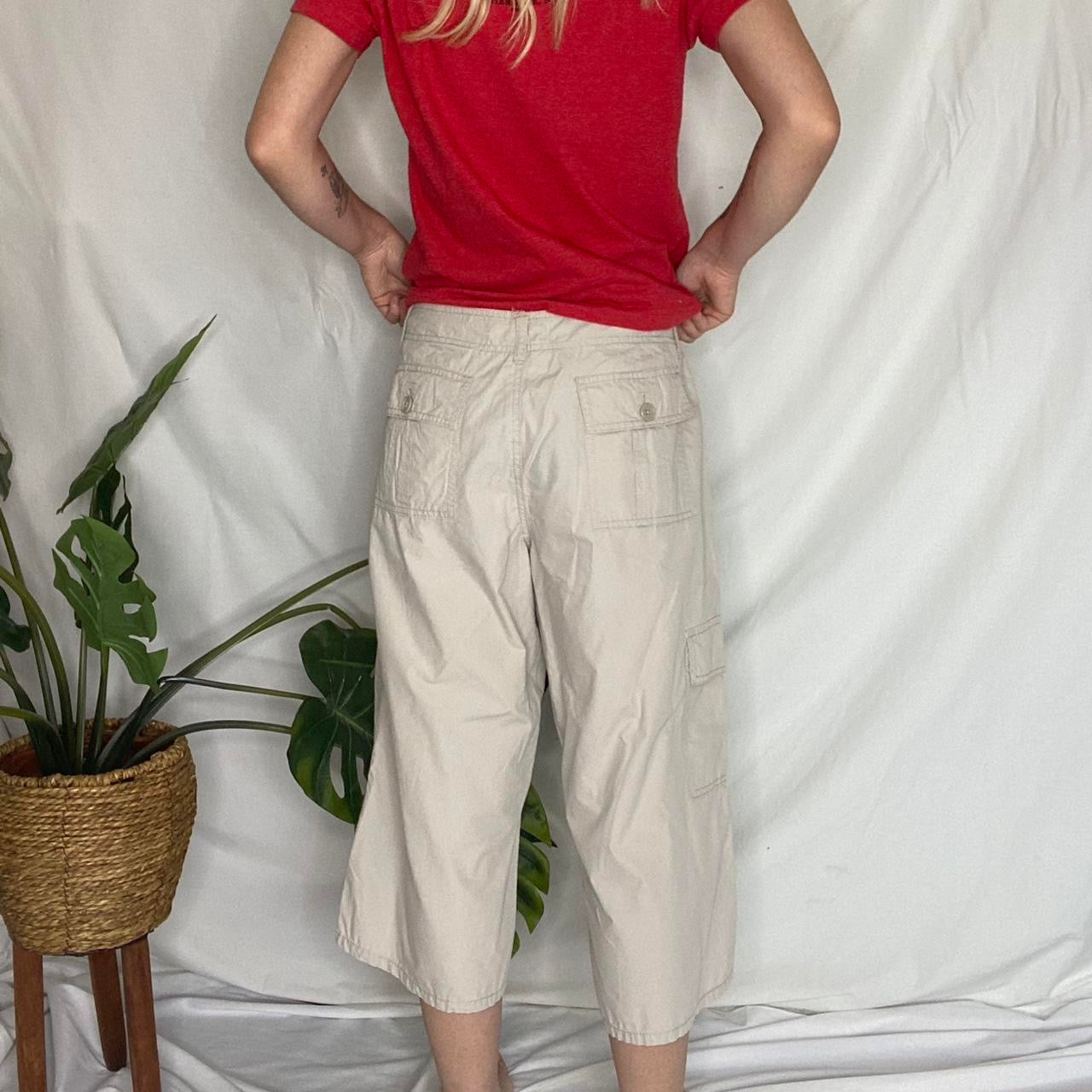 Beige cargo 3/4 shorts