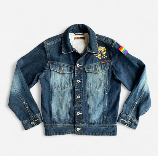 Y2K rip curl denim jacket with cute patches!!