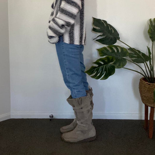 Y2K suede boots with buckles and laces