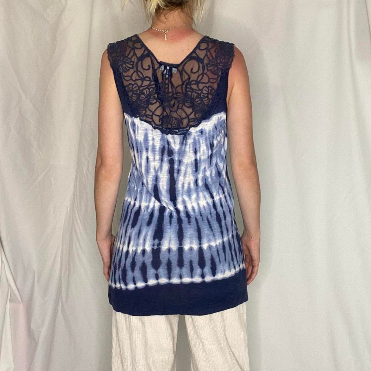 Cute blue two toned tie dye lace tank top