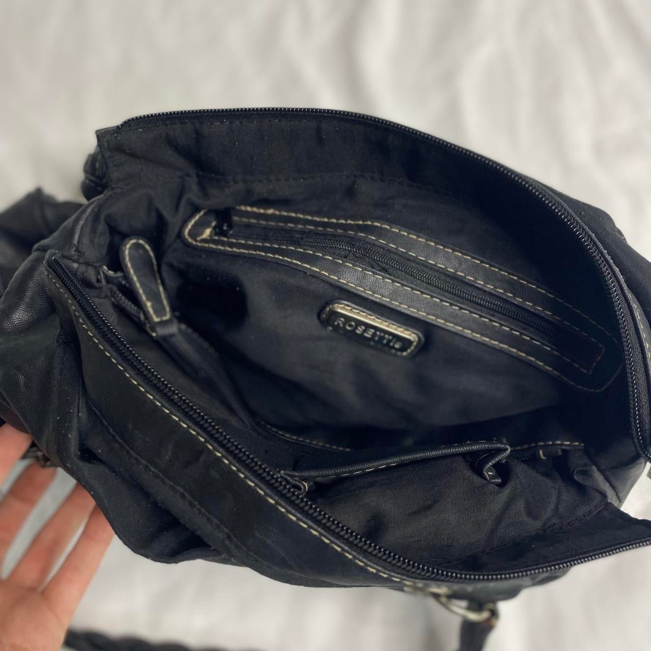 Beautiful 00s style Chucky leather style bag