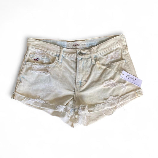 Distressed Hollister denim mini shorts!