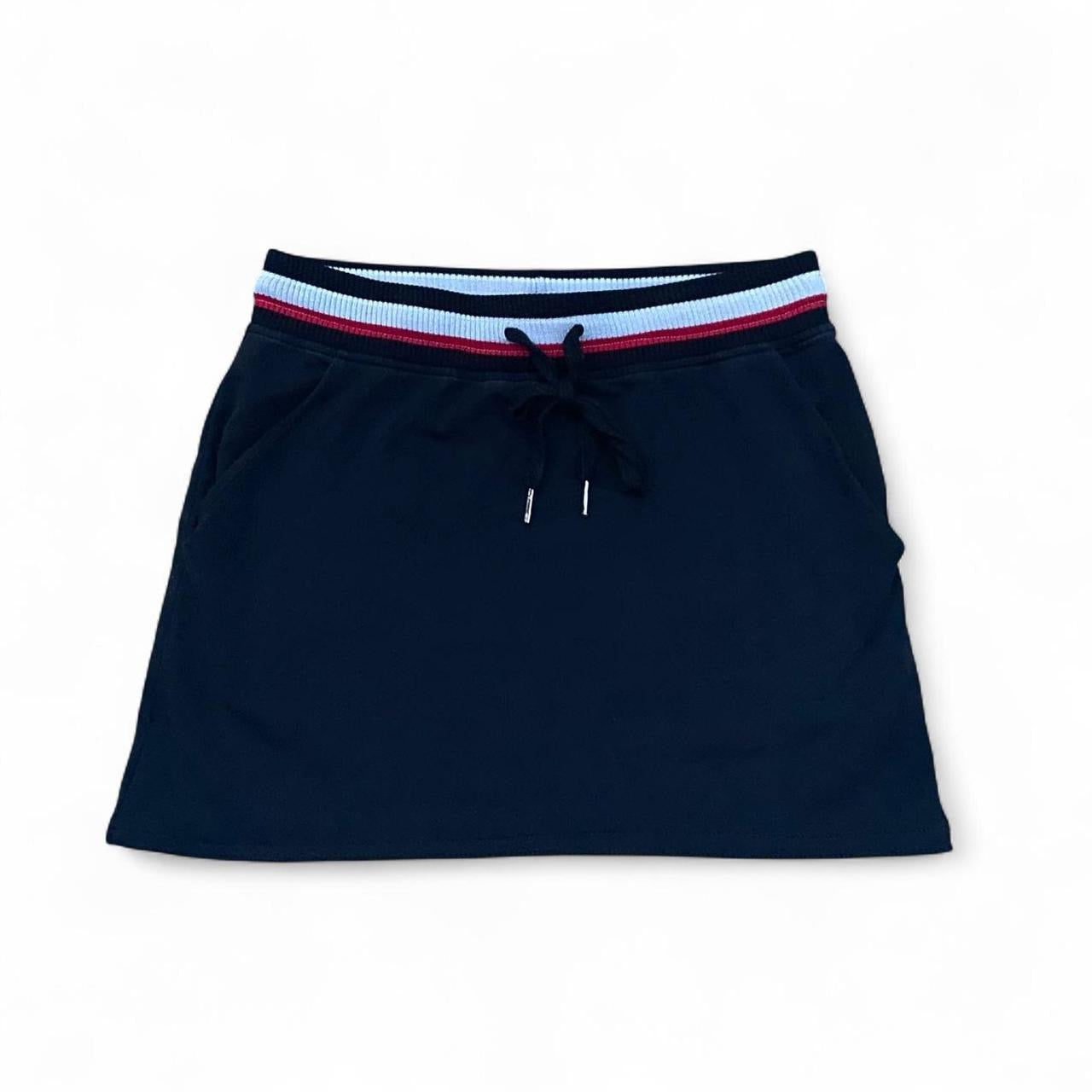 Black storm skirt with drawstrings